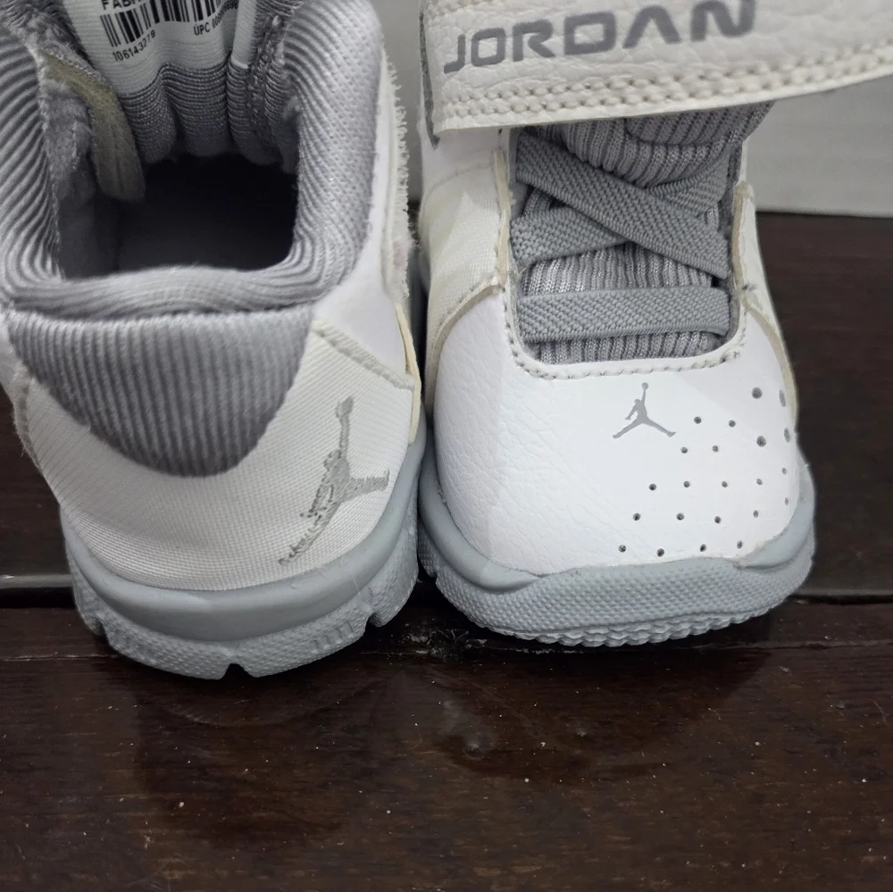 Jordan classic sneakers